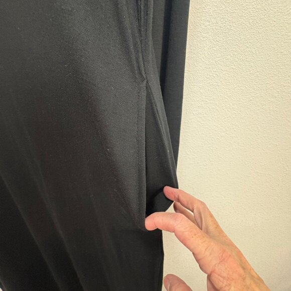 Collections Etc Black Dress Embroidered Red Roses Floral Med Slinky Stretch VTG - Picture 7 of 9